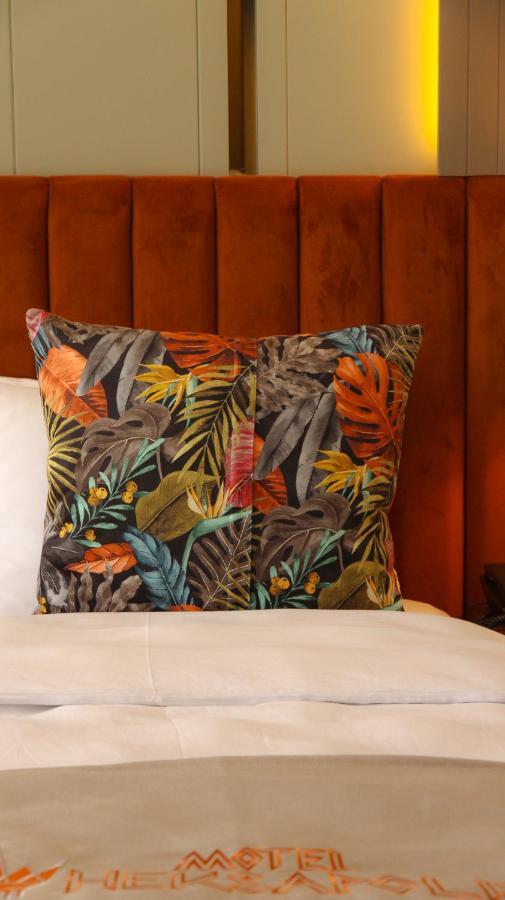 Motel Heksapolis Tavsancil Luaran gambar