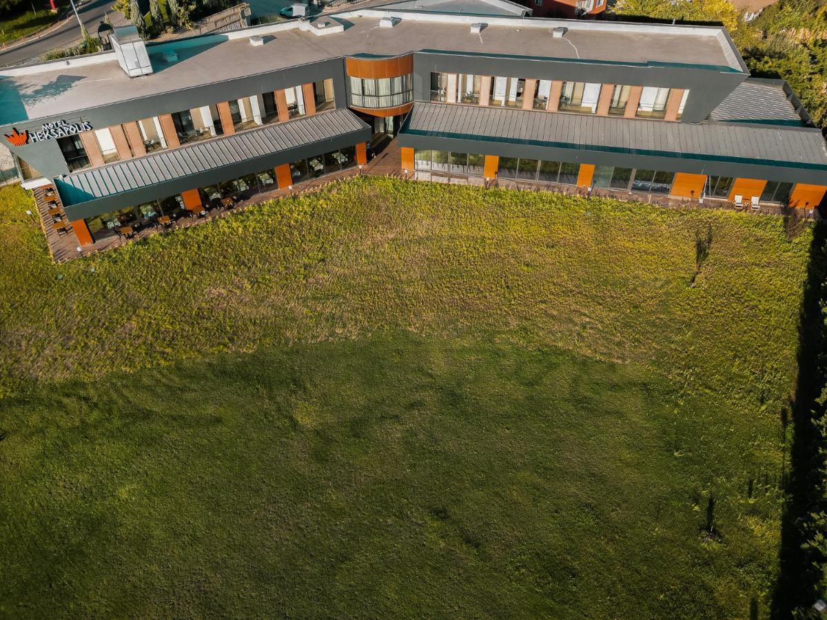 Motel Heksapolis Tavsancil Luaran gambar