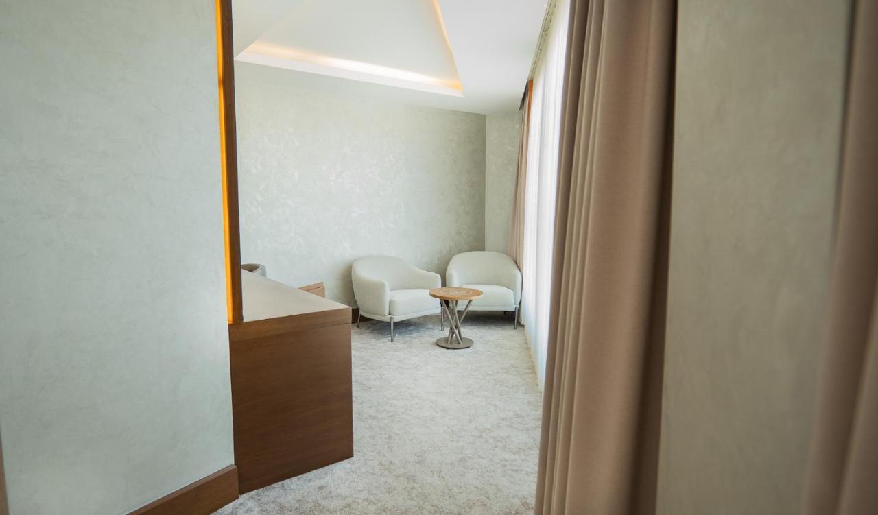 Motel Heksapolis Tavsancil Luaran gambar